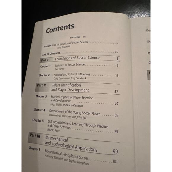 Soccer Science by Tony Strudwick Book Using Science to Develop Players and Teams - Picture 2 of 7